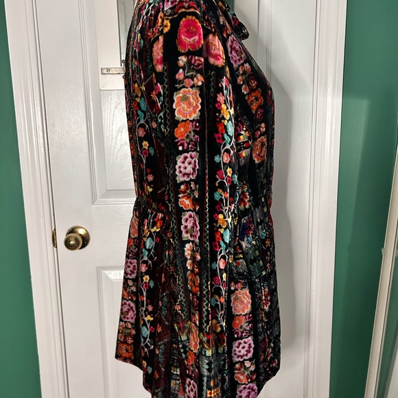 Johnny Was Black Velvet Floral Anorak Jacket Small - Picture 3 of 16